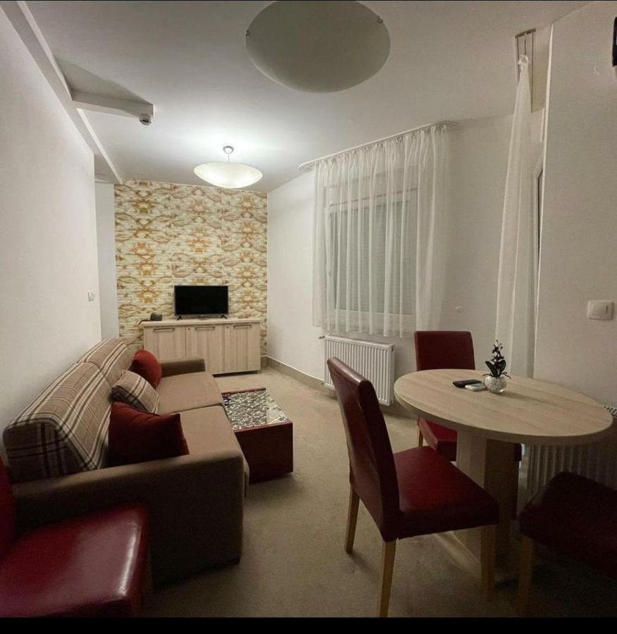 Holiday Wing Apartment 2 Jagodina Eksteriør bilde