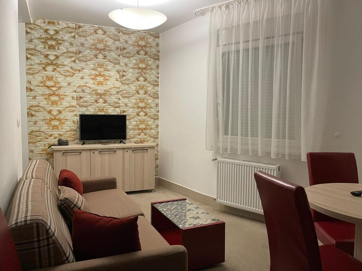 Holiday Wing Apartment 2 Jagodina Eksteriør bilde